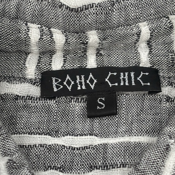 Boho Chic Linen Gray Striped Button-down‎ 3/4 sleeve Shirt size Small - Picture 3 of 6